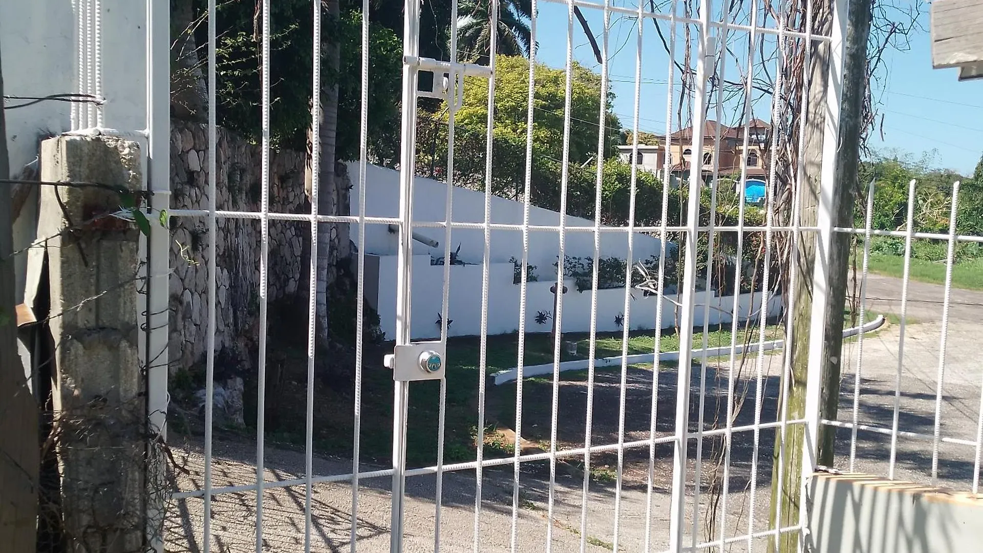 Mango Walk Homestay Μοντέγκο Μπέυ