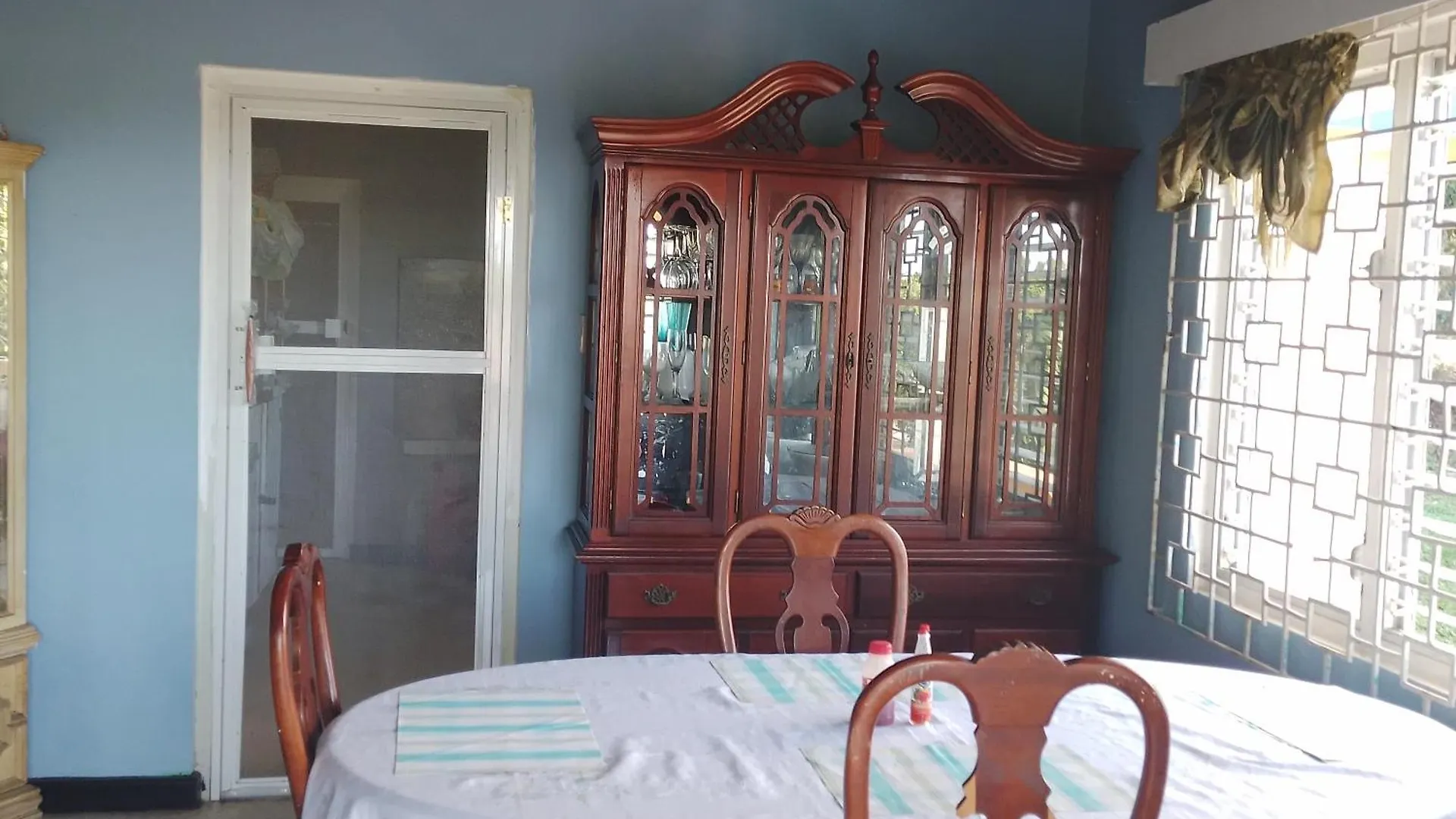 Mango Walk Homestay Μοντέγκο Μπέυ